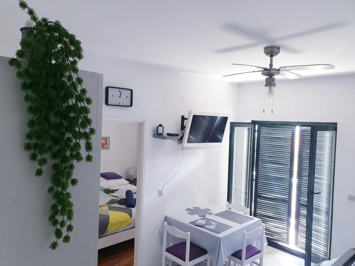 Sali Modern Seaview Apartment Luaran gambar