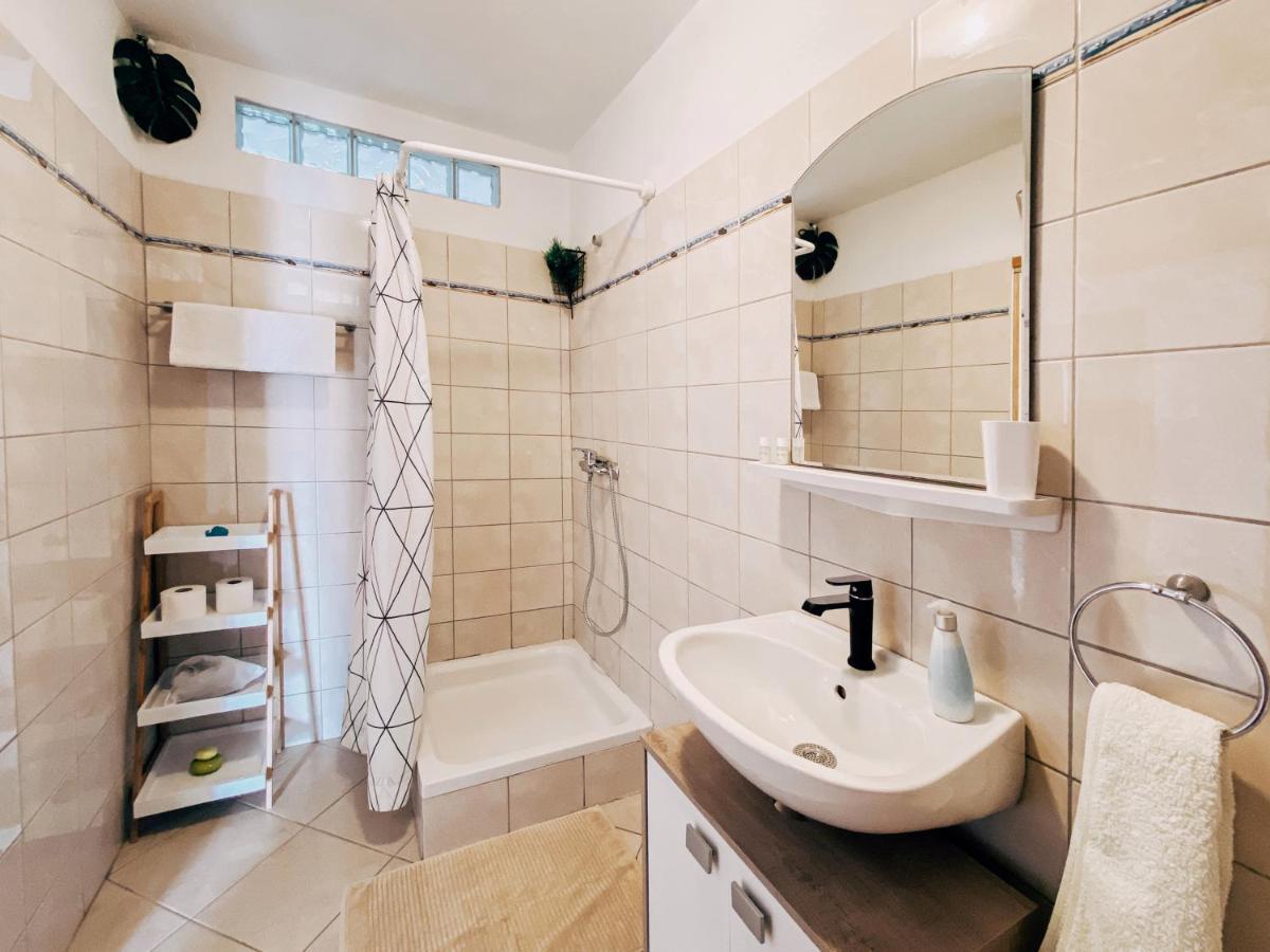 Sali Modern Seaview Apartment Luaran gambar