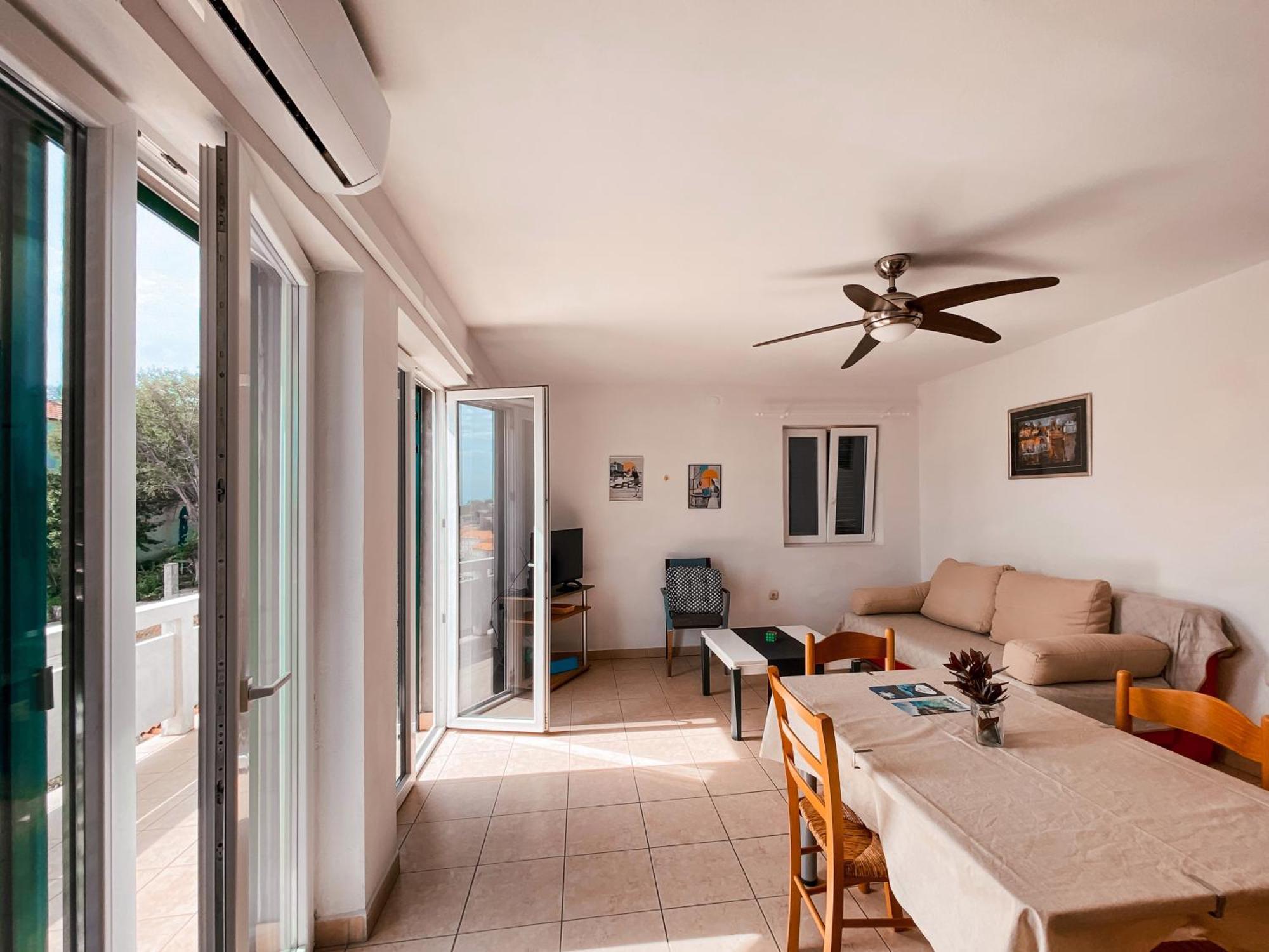 Sali Modern Seaview Apartment Luaran gambar