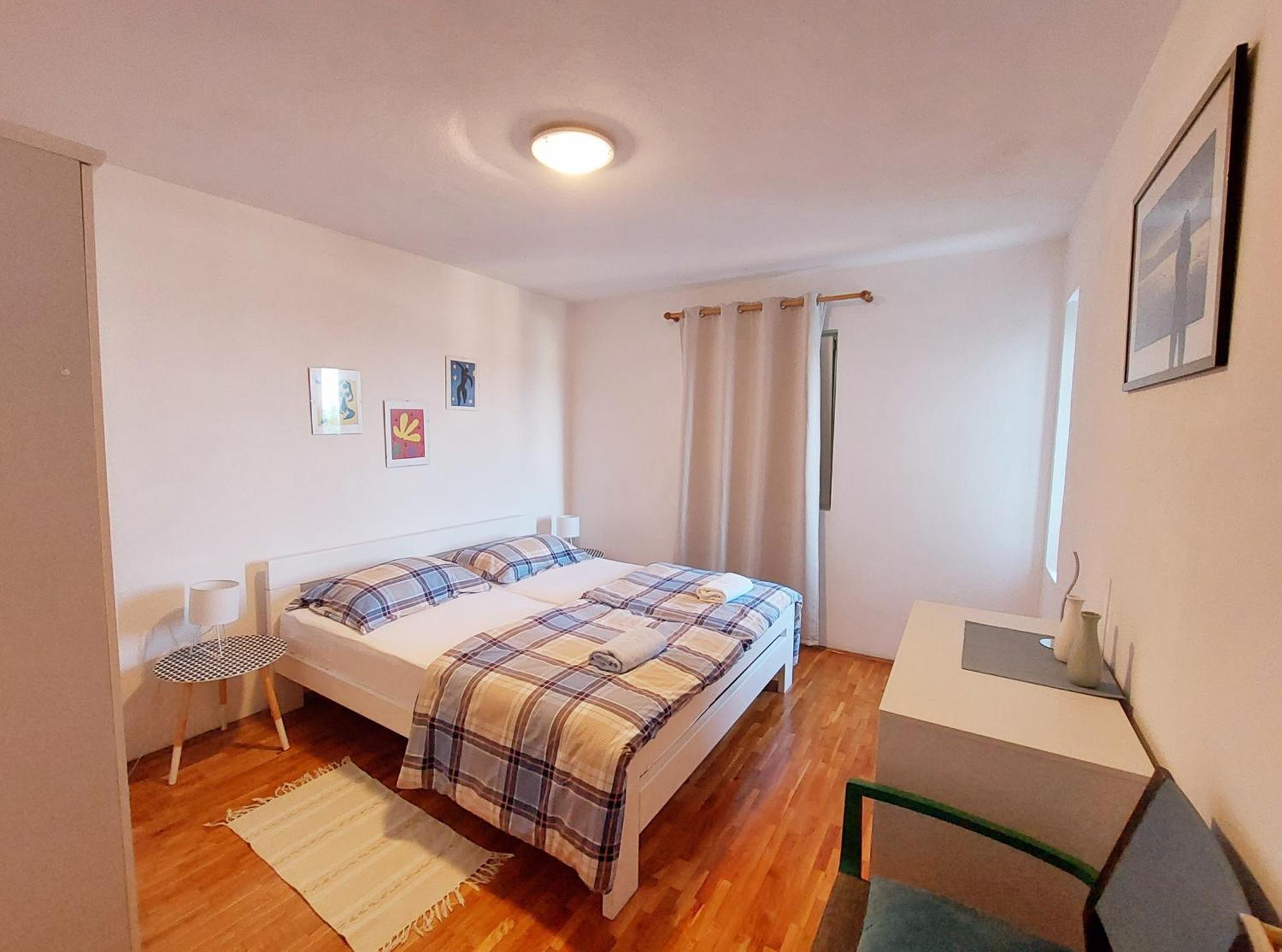 Sali Modern Seaview Apartment Bilik gambar