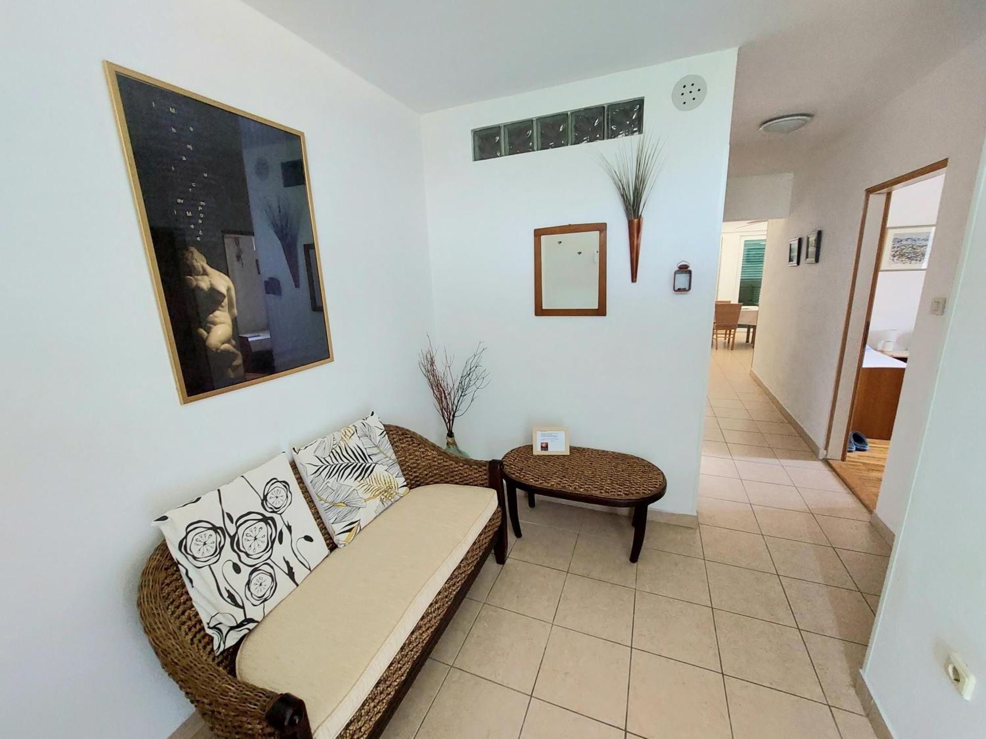 Sali Modern Seaview Apartment Luaran gambar
