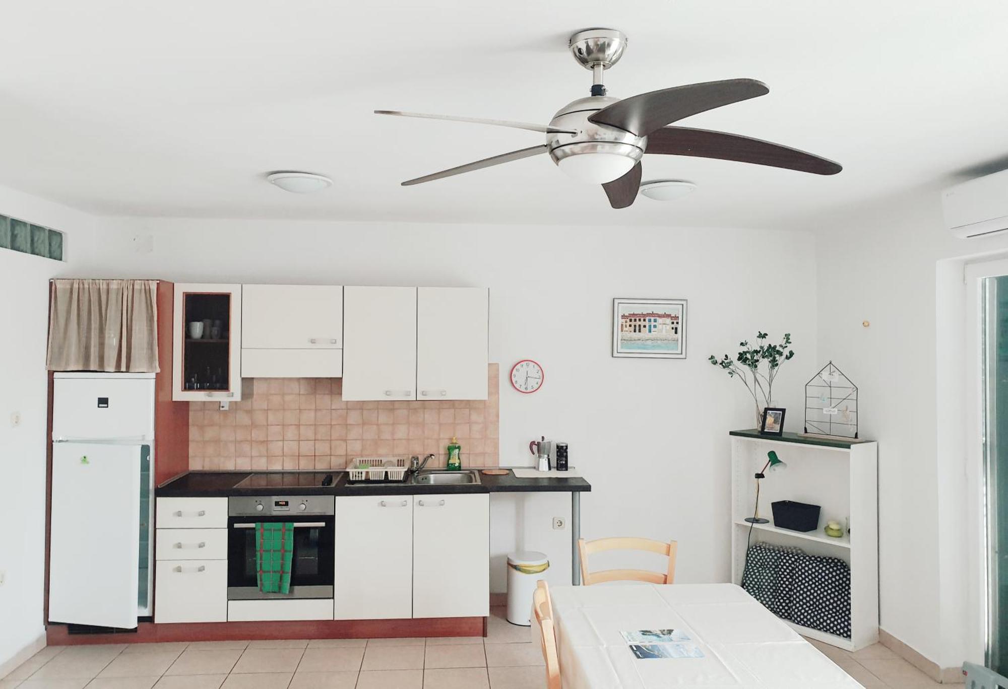Sali Modern Seaview Apartment Luaran gambar