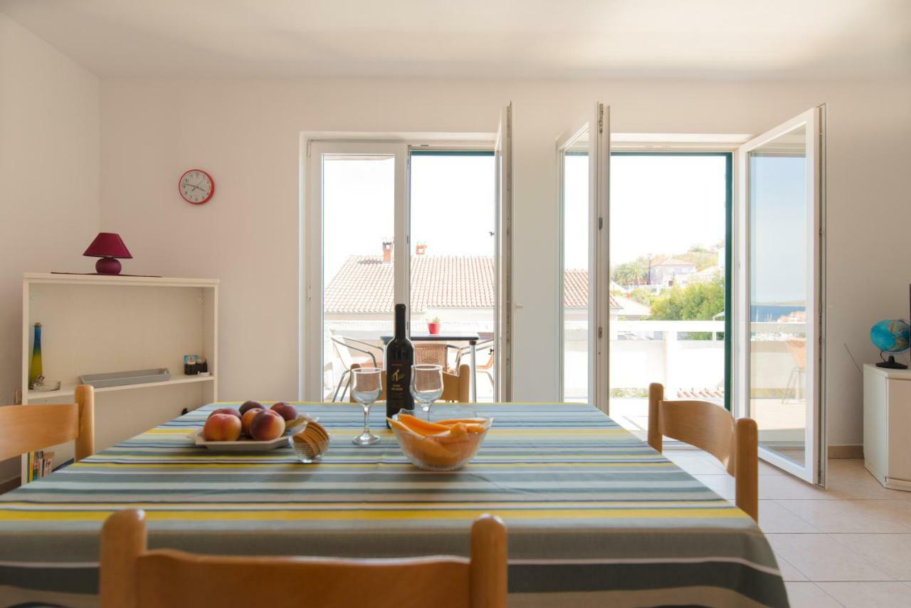 Sali Modern Seaview Apartment Luaran gambar