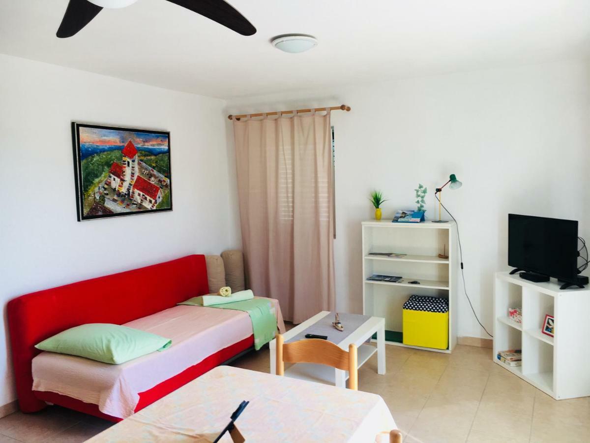 Sali Modern Seaview Apartment Luaran gambar